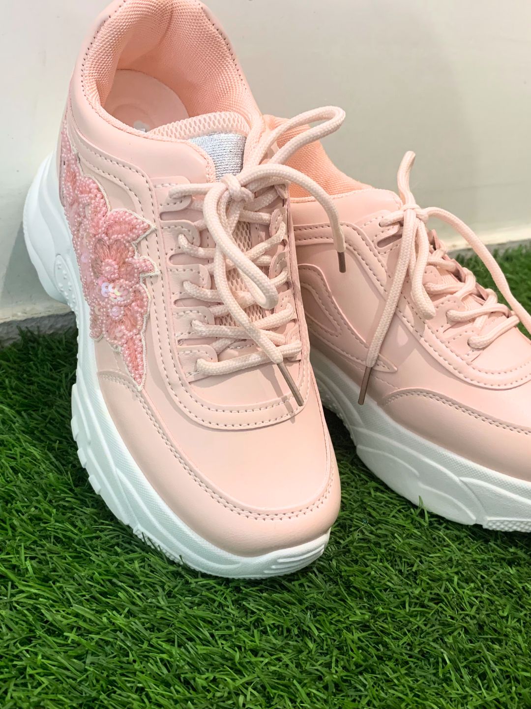 Girls Letter Detail Lace-up Front Sneakers Pink Chunky Sneakers | SHEIN
